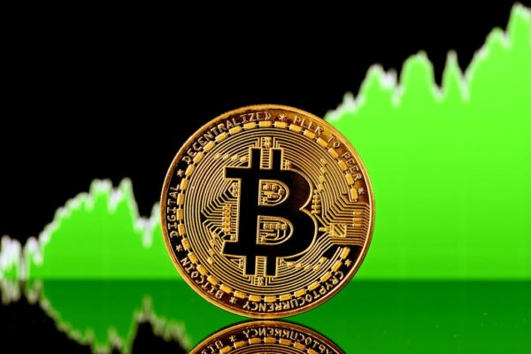 ¿Bitcoin a $ 122 mil el próximo mes? La investigación predice un gran movimiento