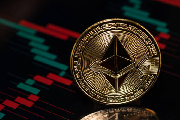 Ethereum Price mantiene el movimiento dentro del triángulo ascendente, ¿viene otro choque?
